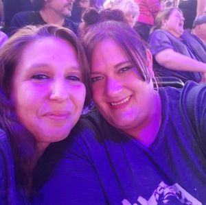 Meet your Posher, Suzanne